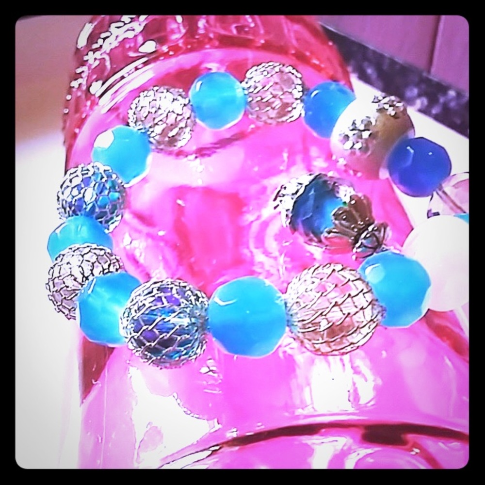 Springtime Snowflake blue glass Beaded Bracelet
